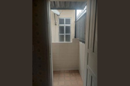 Apartamento para alugar com 60m², 2 quartos e sem vagaÁrea externa