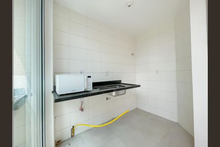 Casa de condomínio à venda com 52m², 2 quartos e 1 vagaSala e Cozinha