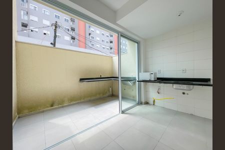 Casa de condomínio à venda com 52m², 2 quartos e 1 vagaVaranda e Cozinha