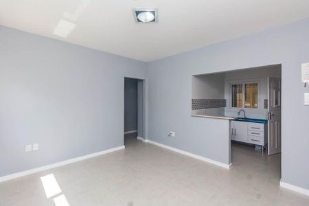 Cozinha de apartamento para alugar com 3 quartos, 60m² em Praia de Belas, Porto Alegre