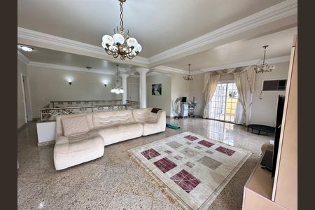 Sala de casa de condomínio à venda com 5 quartos, 580m² em Jacarepaguá, Rio de Janeiro