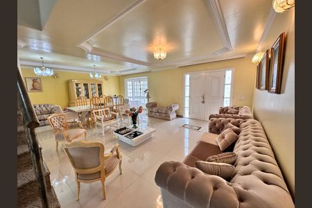 Sala de casa de condomínio à venda com 5 quartos, 580m² em Jacarepaguá, Rio de Janeiro