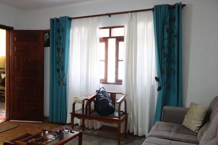 Casa para alugar com 120m², 3 quartos e 4 vagasSala