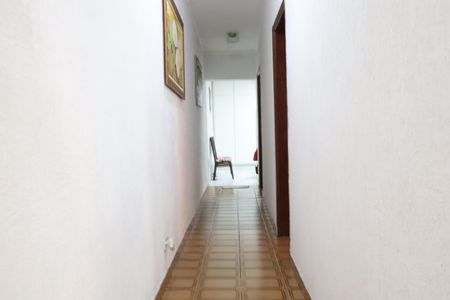 Casa para alugar com 120m², 3 quartos e 4 vagasCorredor