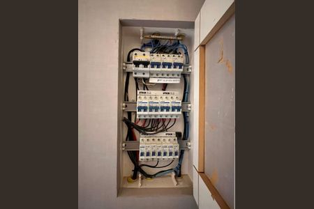 Casa à venda com 3 quartos, 162m² em Vila Salete, São Paulo