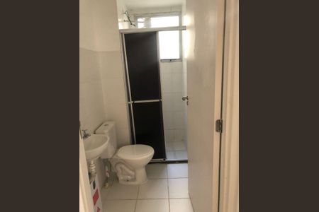 Banheiro de apartamento para alugar com 2 quartos, 44m² em Santos Dumont, São Leopoldo