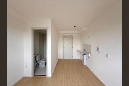Quarto  de kitnet/studio para alugar com 1 quarto, 16m² em Santo Amaro, São Paulo