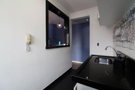 Apartamento para alugar com 100m², 2 quartos e 1 vaga Apartamento para alugar com 100m², 2 quartos e 1 vagaCozinha e Área de Serviço