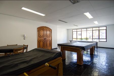 Apartamento à venda com 96m², 3 quartos e 1 vaga Apartamento à venda com 96m², 3 quartos e 1 vagaSala de Jogos