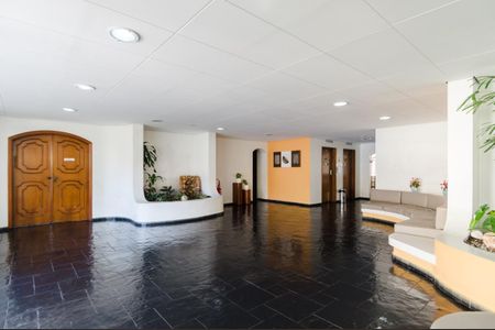 Apartamento à venda com 96m², 3 quartos e 1 vaga Apartamento à venda com 96m², 3 quartos e 1 vagaÁrea comum