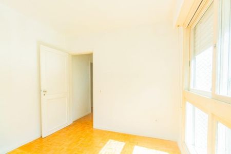 Quarto 1 de apartamento para alugar com 3 quartos, 177m² em Petrópolis, Porto Alegre