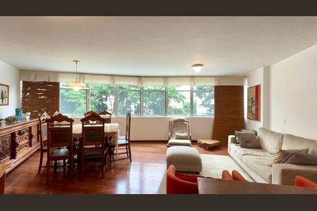 Apartamento à venda com 180m², 3 quartos e 2 vagas Apartamento à venda com 180m², 3 quartos e 2 vagasSala