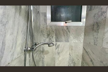 Apartamento à venda com 180m², 3 quartos e 2 vagas Apartamento à venda com 180m², 3 quartos e 2 vagasBanheiro