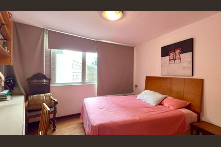 Apartamento à venda com 180m², 3 quartos e 2 vagas Apartamento à venda com 180m², 3 quartos e 2 vagasQuarto 2