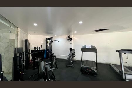 Apartamento à venda com 180m², 3 quartos e 2 vagas Apartamento à venda com 180m², 3 quartos e 2 vagasAcademia