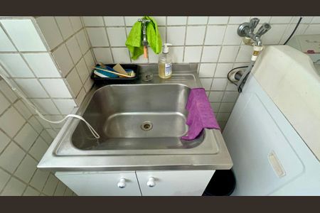 Apartamento à venda com 180m², 3 quartos e 2 vagas Apartamento à venda com 180m², 3 quartos e 2 vagasÁrea de Serviço