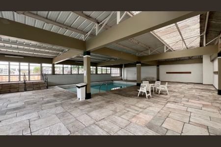 Apartamento à venda com 180m², 3 quartos e 2 vagas Apartamento à venda com 180m², 3 quartos e 2 vagasPiscina Coberta