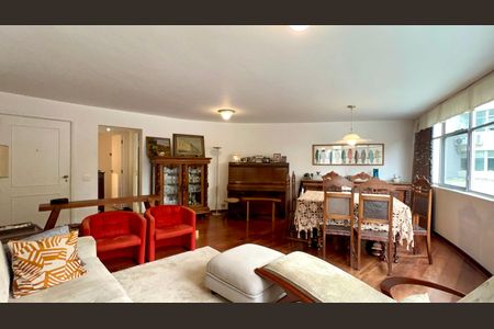 Apartamento à venda com 180m², 3 quartos e 2 vagas Apartamento à venda com 180m², 3 quartos e 2 vagasSala