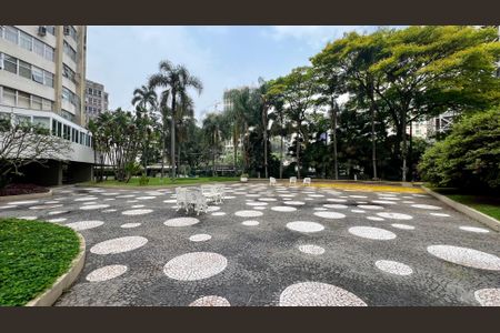 Apartamento à venda com 180m², 3 quartos e 2 vagas Apartamento à venda com 180m², 3 quartos e 2 vagasÁrea comum