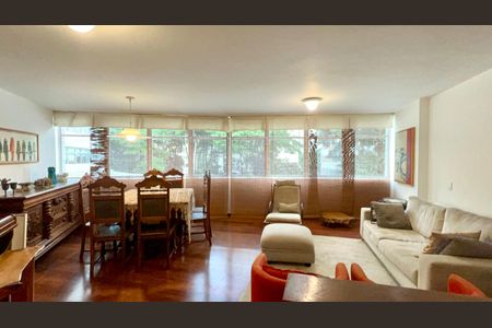 Apartamento à venda com 180m², 3 quartos e 2 vagas Apartamento à venda com 180m², 3 quartos e 2 vagasSala