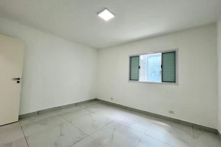 Quarto de casa para alugar com 1 quarto, 45m² em Parque Jabaquara, São Paulo