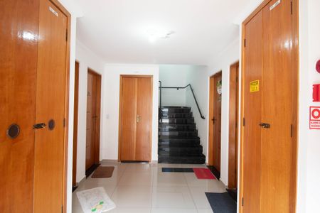 Apartamento para alugar com 85m², 2 quartos e 1 vagaHall social