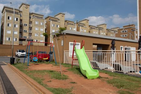 Apartamento para alugar com 85m², 2 quartos e 1 vagaÁrea comum - Playground