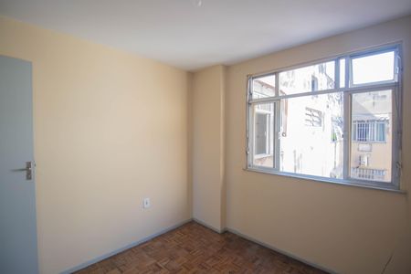 Quarto 2 de apartamento para alugar com 3 quartos, 31m² em Centro, São Gonçalo