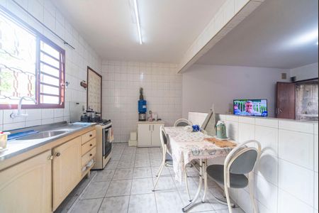 Casa para alugar com 200m², 3 quartos e sem vagaCozinha 