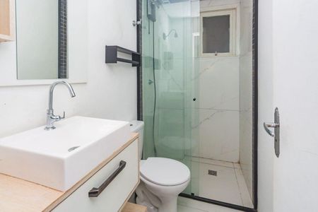 Banheiro  de apartamento para alugar com 2 quartos, 60m² em Boa Vista, Porto Alegre