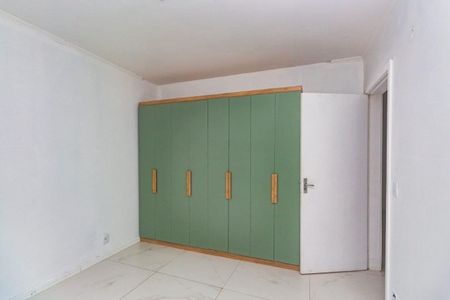 Quarto 2 de apartamento para alugar com 2 quartos, 60m² em Boa Vista, Porto Alegre