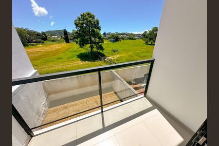 Casa para alugar com 100m², 2 quartos e 2 vagasVaranda