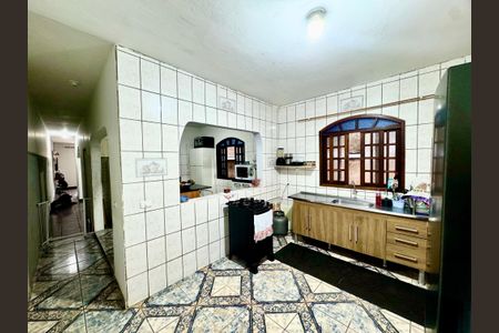 Casa à venda com 120m², 4 quartos e 2 vagasCozinha