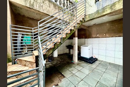 Casa à venda com 120m², 4 quartos e 2 vagasÁrea de Serviço