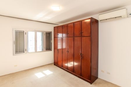 Suíte de casa à venda com 3 quartos, 182m² em Parque Novo Mundo, São Paulo