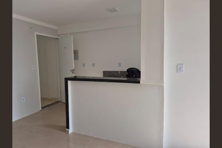 Foto 03 de apartamento à venda com 2 quartos, 47m² em Vila Curuçá, Santo André