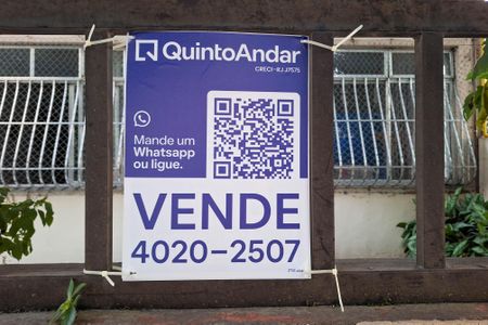 Apartamento à venda com 70m², 2 quartos e sem vaga Apartamento à venda com 70m², 2 quartos e sem vagaPlaca