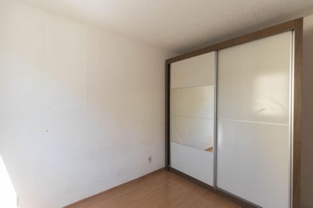 Quarto 2 de apartamento para alugar com 2 quartos, 45m² em Vila Lage, São Gonçalo