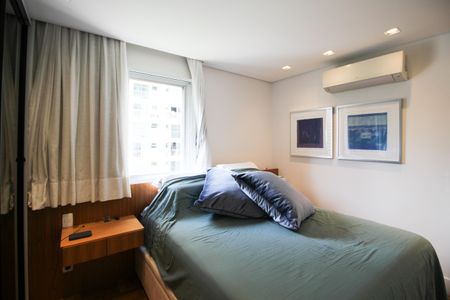 Suíte  de apartamento para alugar com 3 quartos, 100m² em Vila Nova Conceição, São Paulo