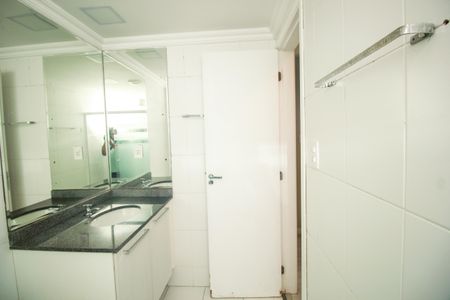 Apartamento para alugar com 64m², 3 quartos e 1 vagaBanheiro
