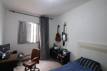 Apartamento à venda com 74m², 2 quartos e 1 vagaQuarto 2