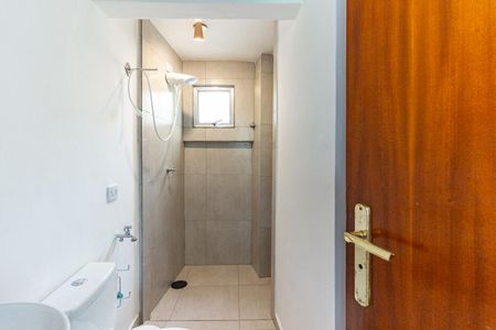 Banheiro de kitnet/studio para alugar com 1 quarto, 29m² em Vila Buarque, São Paulo