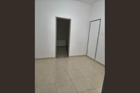 Sala de casa para alugar com 4 quartos, 90m² em Ramos, Rio de Janeiro