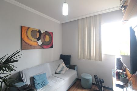 Sala de apartamento à venda com 2 quartos, 50m² em Vila Paquetá, Belo Horizonte