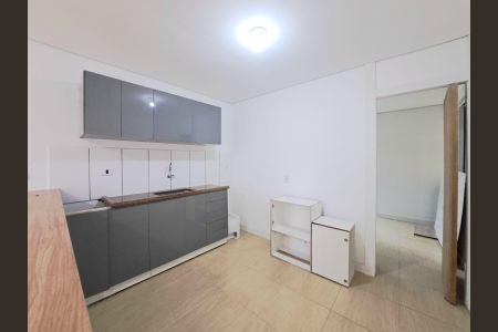 Cozinha de casa para alugar com 1 quarto, 35m² em Veloso, Osasco