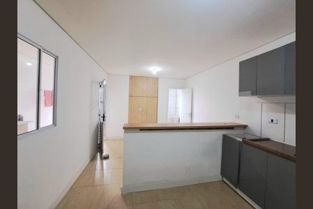 Sala/Cozinha de casa para alugar com 1 quarto, 35m² em Veloso, Osasco