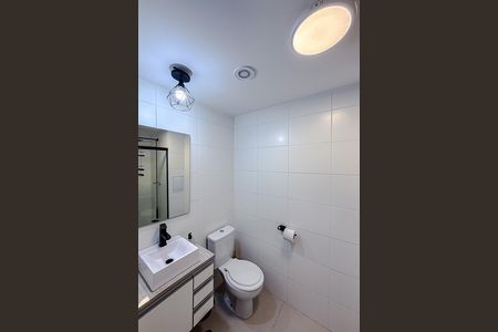 Banheiro de kitnet/studio à venda com 1 quarto, 25m² em Vila Mariana, São Paulo