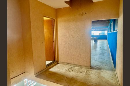 Casa para alugar com 265m², 4 quartos e 2 vagasHall