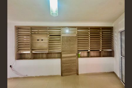 Casa para alugar com 265m², 4 quartos e 2 vagasCloset