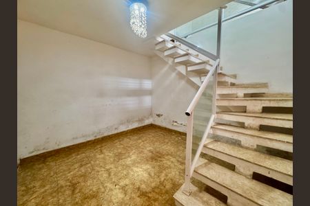 Casa para alugar com 265m², 4 quartos e 2 vagasAntesala